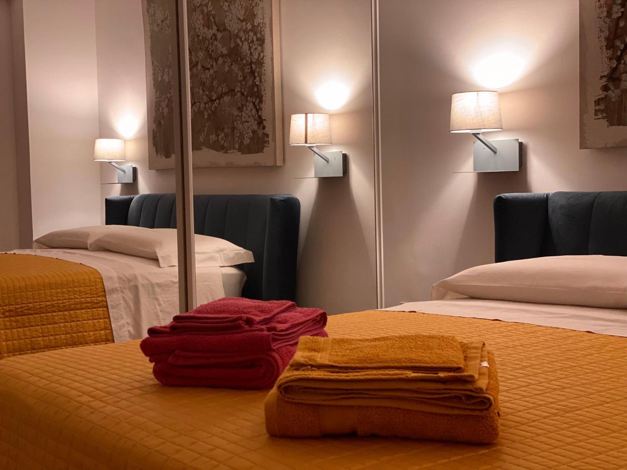 Glam House Calefati 103 *
